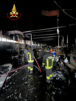 Incendio in una tipografia ad Alessandria, nessun ferito